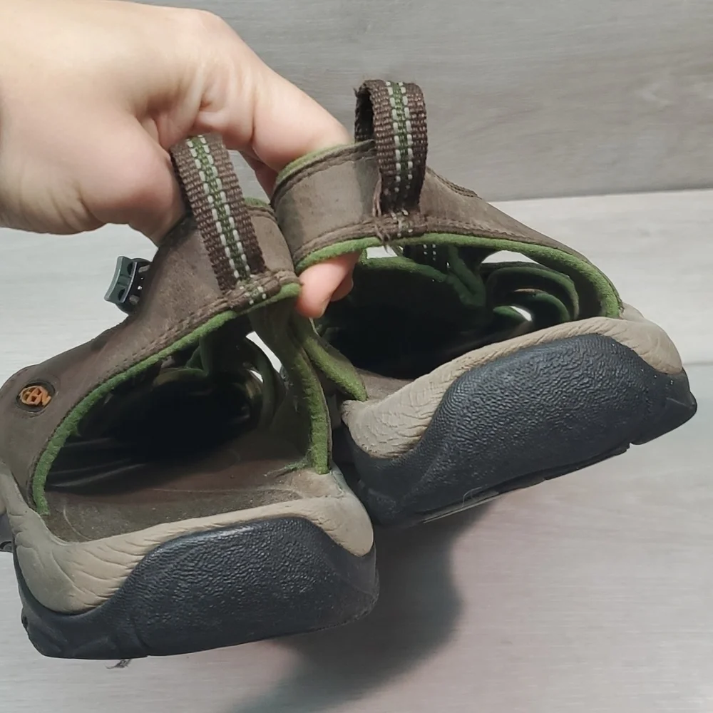 Keen Mens Outdoor Newport Hiking Comfort Waterproof Sandals shoes sz 11